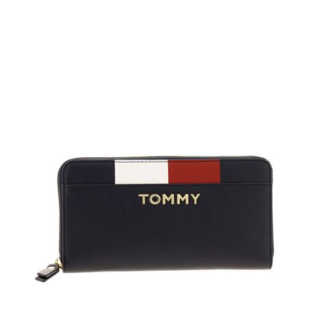 tommy hilfiger wallets clearance